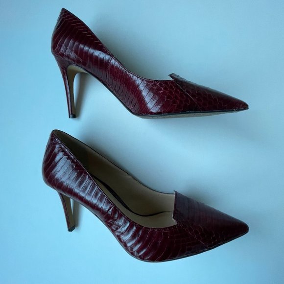 Vince Camuto Heels Pointy Toe Pumps Heels With Snake Print Plum Redish EUC - Picture 2 of 16